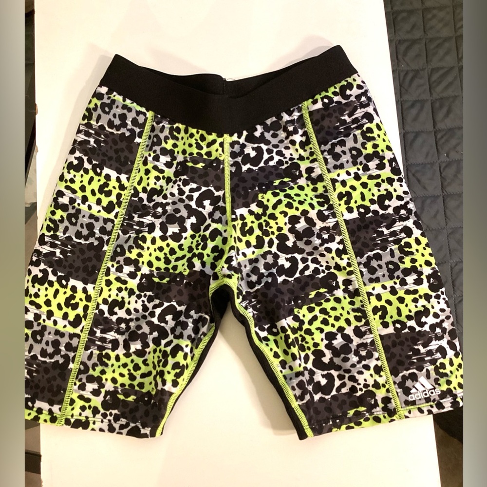 Adidas Climalite softball sport short pants. Size XL
